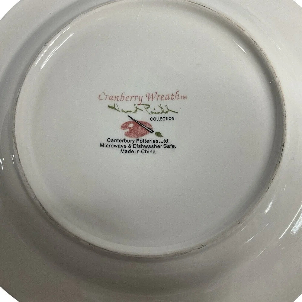 Canterbury Potteries Cranberry Wreaths Hand Painted‎ (2) Dinner Plates 10.5